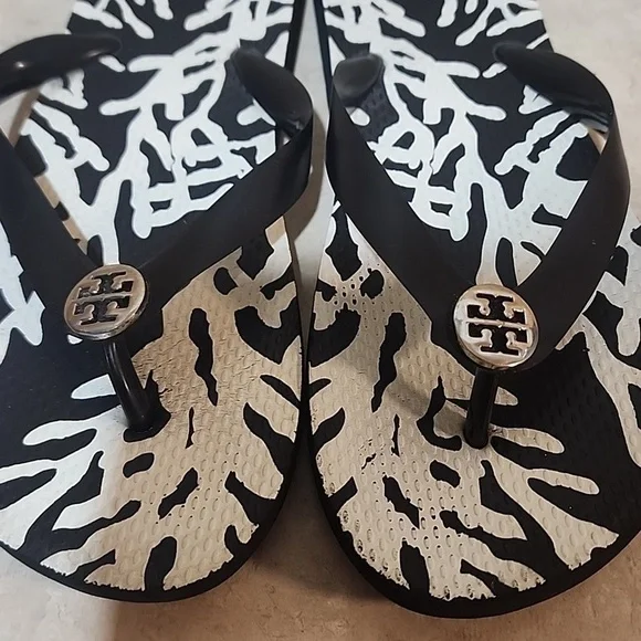 Tory Burch sandals size 6 - Picture 2 of 4